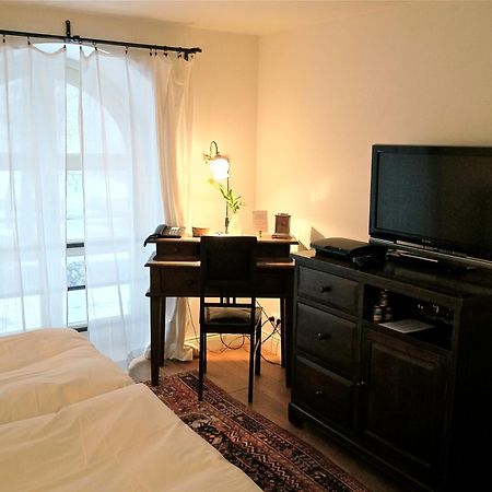 Paedaste Manor Habitación foto