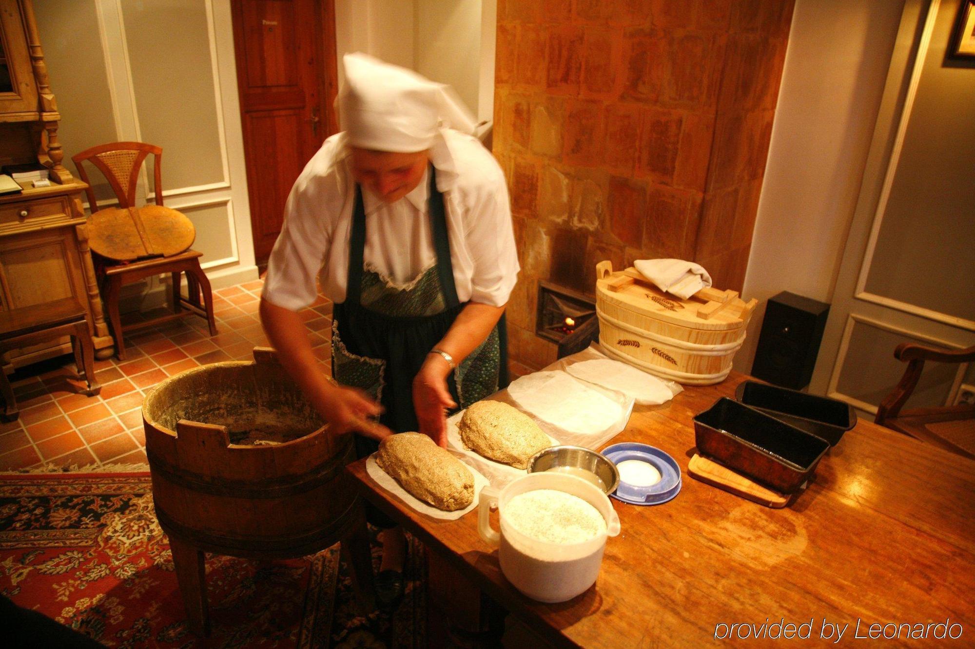 Paedaste Manor Restaurante foto